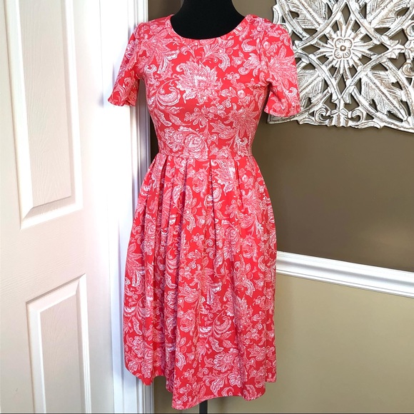 ⭐️ LuLaRoe Coral Amelia Paisley Floral Print Size: EXTRA SMALL - Picture 5 of 11